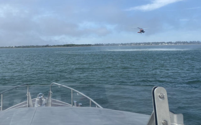 Coast Guard aircrew rescues capsized kayaker near Ocean Shores